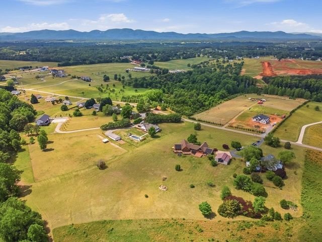 315 Mount Lebanon Road, Inman, SC 29349