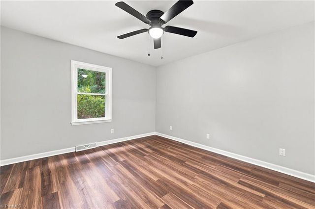 528 Wright Road, Kernersville, NC 27284