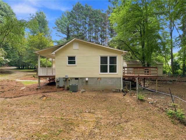 528 Wright Road, Kernersville, NC 27284
