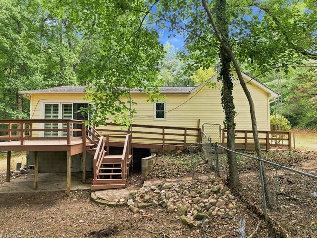528 Wright Road, Kernersville, NC 27284