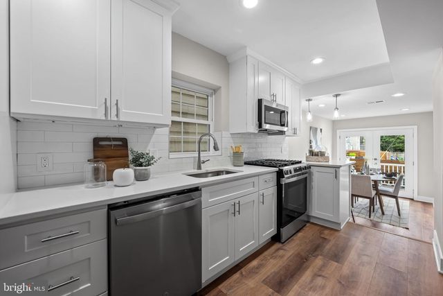 410 E FORT AVE, Baltimore, MD 21230