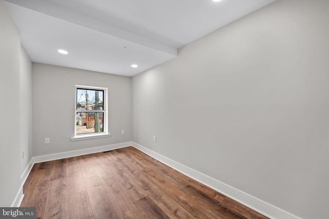 410 E FORT AVE, Baltimore, MD 21230