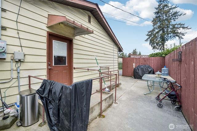 3206 94th Street S, Lakewood, WA 98499