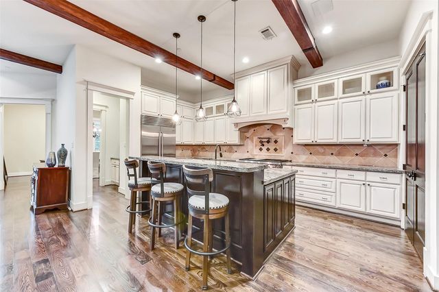 8305 Will Jordan Parkway, Bellaire, TX 77401