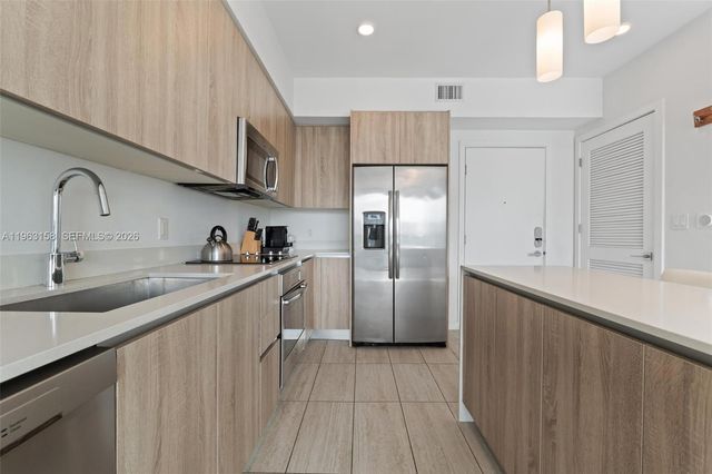 3900 Biscayne Blvd S-418, Miami, FL 33137