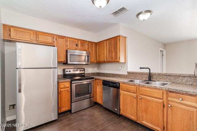 1605 TWIN OAK Lane, Middleburg, FL 32068