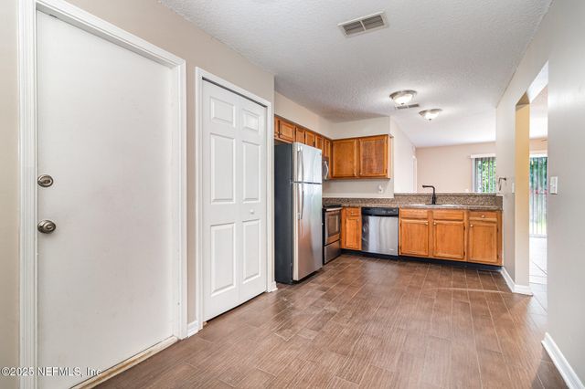 1605 TWIN OAK Lane, Middleburg, FL 32068