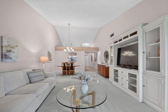 5801 N Ocean Boulevard, Ocean Ridge, FL 33435