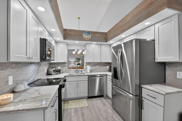 5801 N Ocean Boulevard, Ocean Ridge, FL 33435