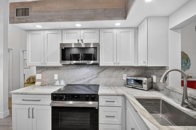 5801 N Ocean Boulevard, Ocean Ridge, FL 33435