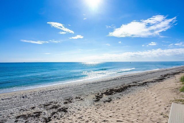 5801 N Ocean Boulevard, Ocean Ridge, FL 33435