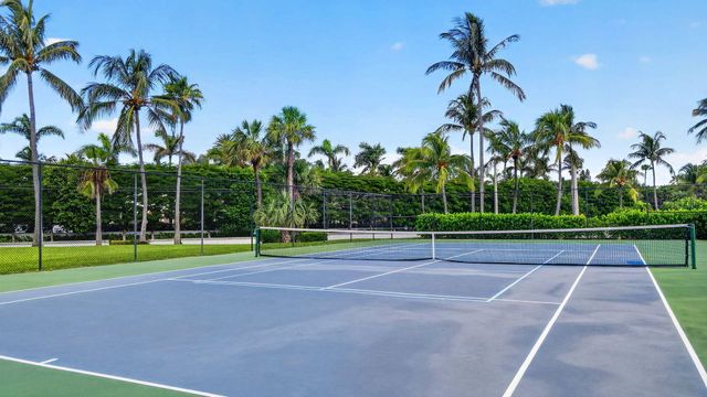 5801 N Ocean Boulevard, Ocean Ridge, FL 33435