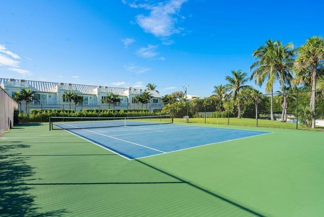 5801 N Ocean Boulevard, Ocean Ridge, FL 33435