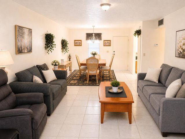 2831 Somerset Drive 305, Lauderdale Lakes, FL 33311