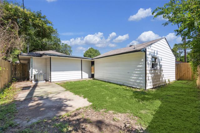 2511 Evergreen Drive, Houston, TX 77087