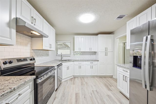 2511 Evergreen Drive, Houston, TX 77087