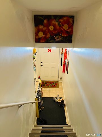 190 Summit Street 190, Norwich, CT 06360