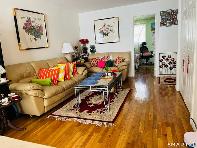 190 Summit Street 190, Norwich, CT 06360