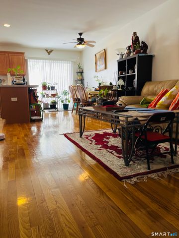 190 Summit Street 190, Norwich, CT 06360