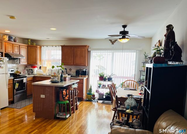 190 Summit Street 190, Norwich, CT 06360