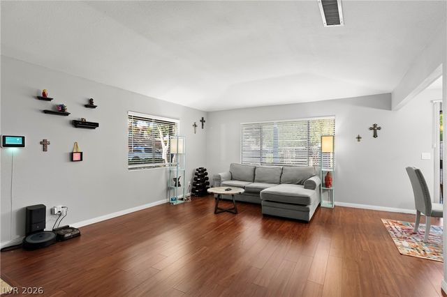 735 Apple Tree Court, Henderson, NV 89014