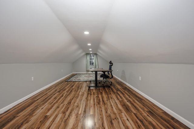 36 B Dale Road, Hooksett, NH 03106