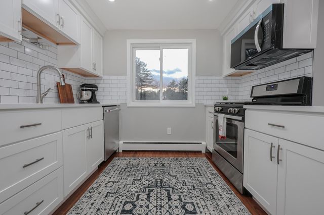 36 B Dale Road, Hooksett, NH 03106