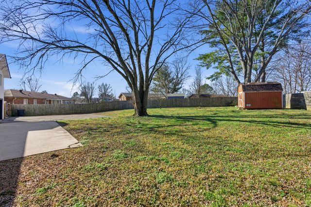 169 Wessington Pl, Hendersonville, TN 37075