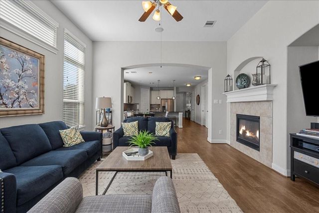 2311 Newton Branch Lane, Pearland, TX 77089