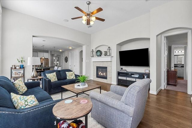 2311 Newton Branch Lane, Pearland, TX 77089