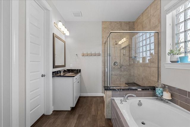 2311 Newton Branch Lane, Pearland, TX 77089