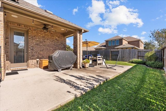 2311 Newton Branch Lane, Pearland, TX 77089