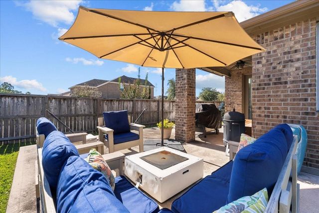 2311 Newton Branch Lane, Pearland, TX 77089