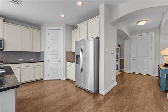 2311 Newton Branch Lane, Pearland, TX 77089