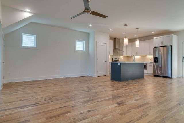 2420 Stivers St, Nashville, TN 37218