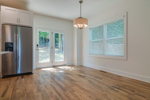 2420 Stivers St, Nashville, TN 37218