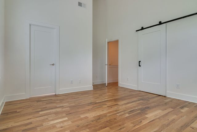 2420 Stivers St, Nashville, TN 37218