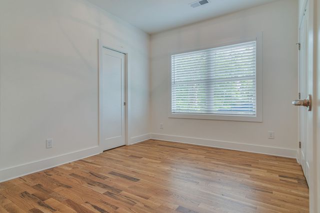 2420 Stivers St, Nashville, TN 37218