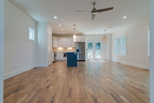 2420 Stivers St, Nashville, TN 37218