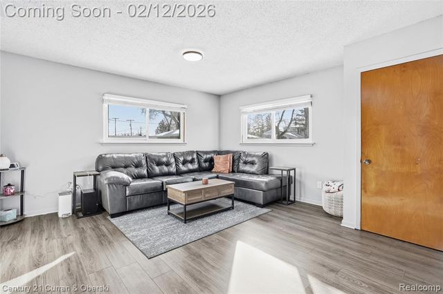 31531 Chester Street, Garden City, MI 48135