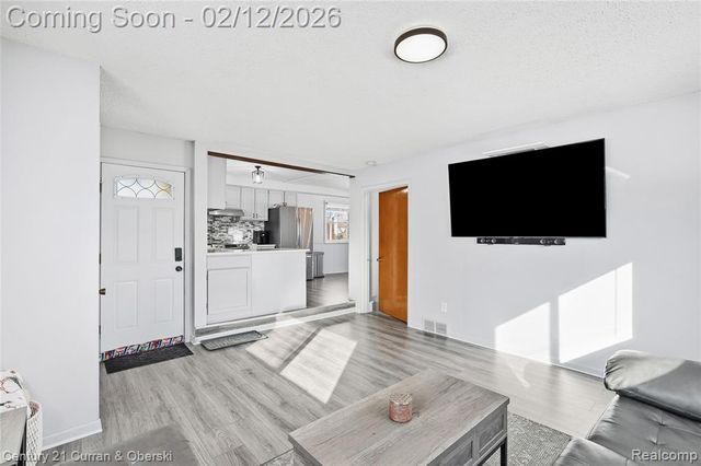 31531 Chester Street, Garden City, MI 48135