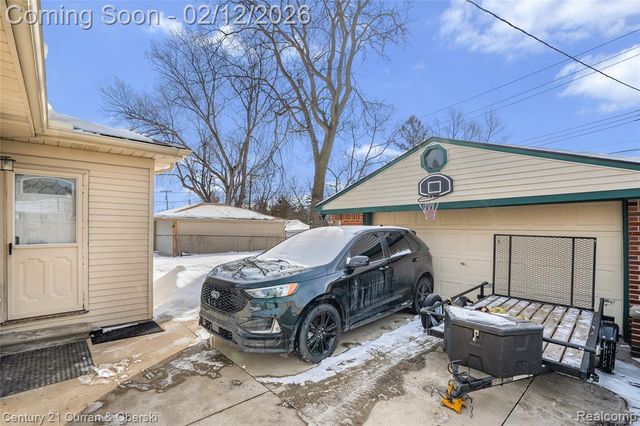 31531 Chester Street, Garden City, MI 48135