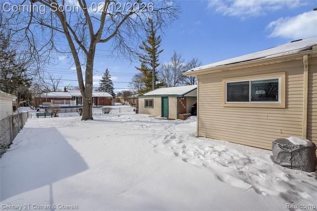 31531 Chester Street, Garden City, MI 48135