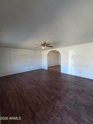 5327 N 40TH Lane, Phoenix, AZ 85019