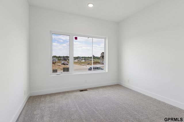11016 S 222 Street, Gretna, NE 68028