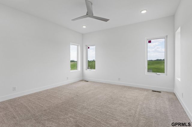 11016 S 222 Street, Gretna, NE 68028