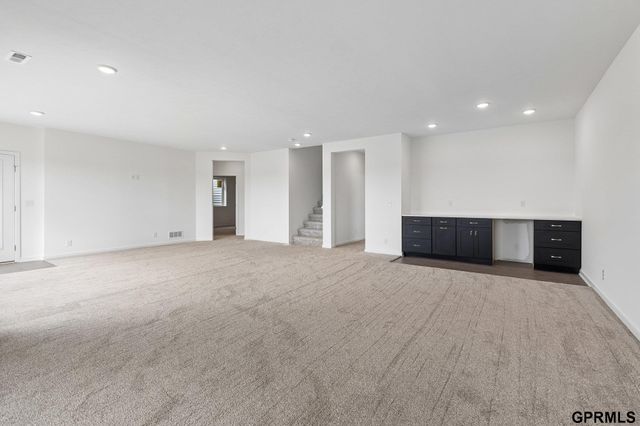 11016 S 222 Street, Gretna, NE 68028