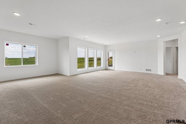 11016 S 222 Street, Gretna, NE 68028