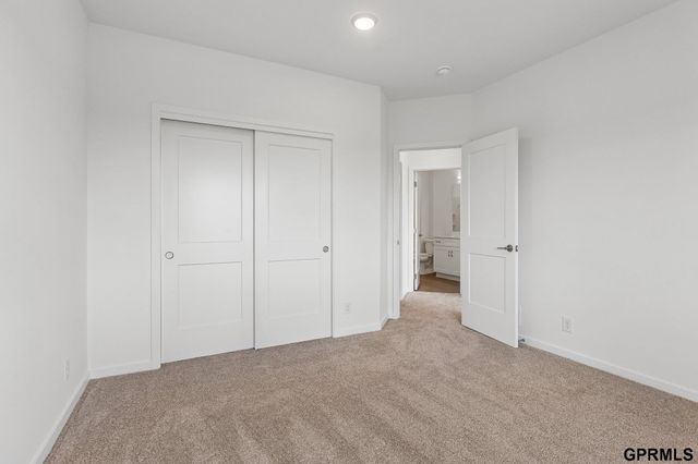 11016 S 222 Street, Gretna, NE 68028