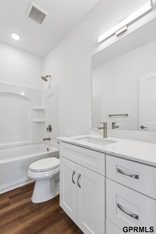 11016 S 222 Street, Gretna, NE 68028